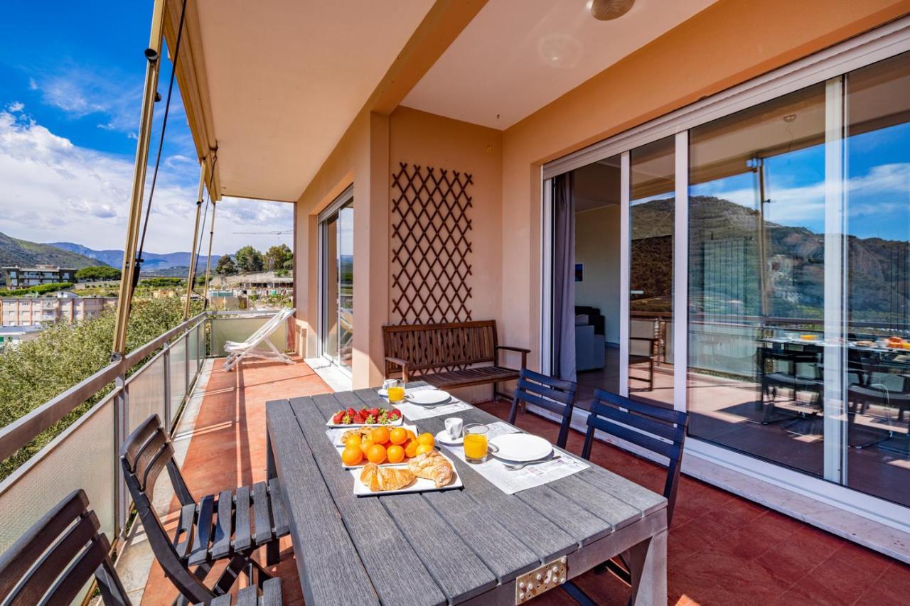 Casa Matilde - Appartamento Vista Mare - Con Posto Auto Finale Ligure Exterior photo